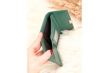Klasszikus pénztárca elegáns zöld színben
