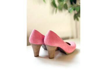 Tamaris tavaszi rózsaszín velúr bőr magassarkú cipő