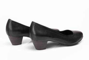 Tamaris fekete bőr magassarkú női cipő